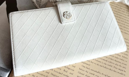 vintage chanel ginza Exclusive limited edition white calf leather long wallet